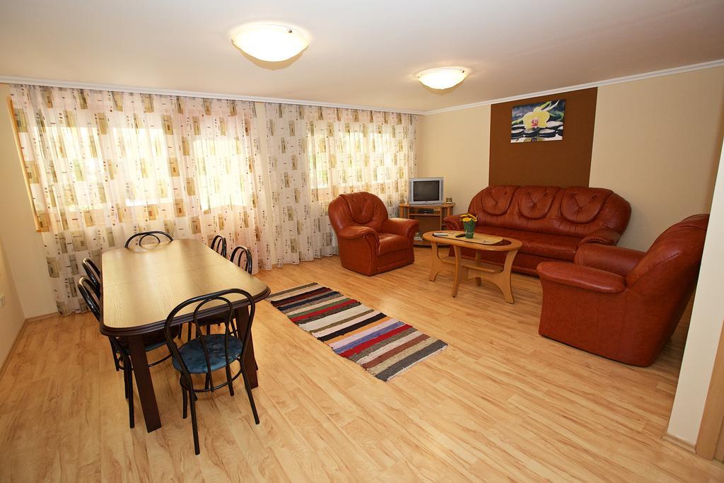 Zoli Apartmanok-Brody 51-53 Hajdúszoboszló Eksteriør billede